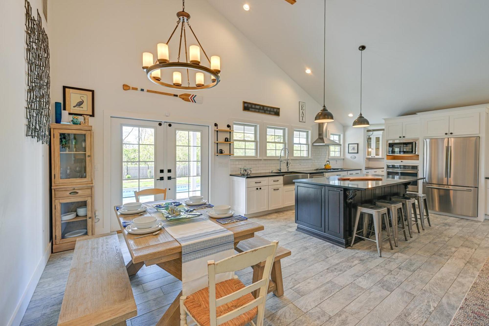 Distinctive Hamptons Home With Pool Near Bay, Ocean Hampton Bays Dış mekan fotoğraf