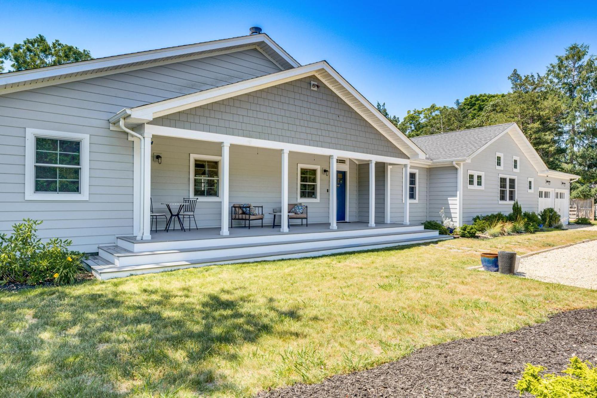 Distinctive Hamptons Home With Pool Near Bay, Ocean Hampton Bays Dış mekan fotoğraf