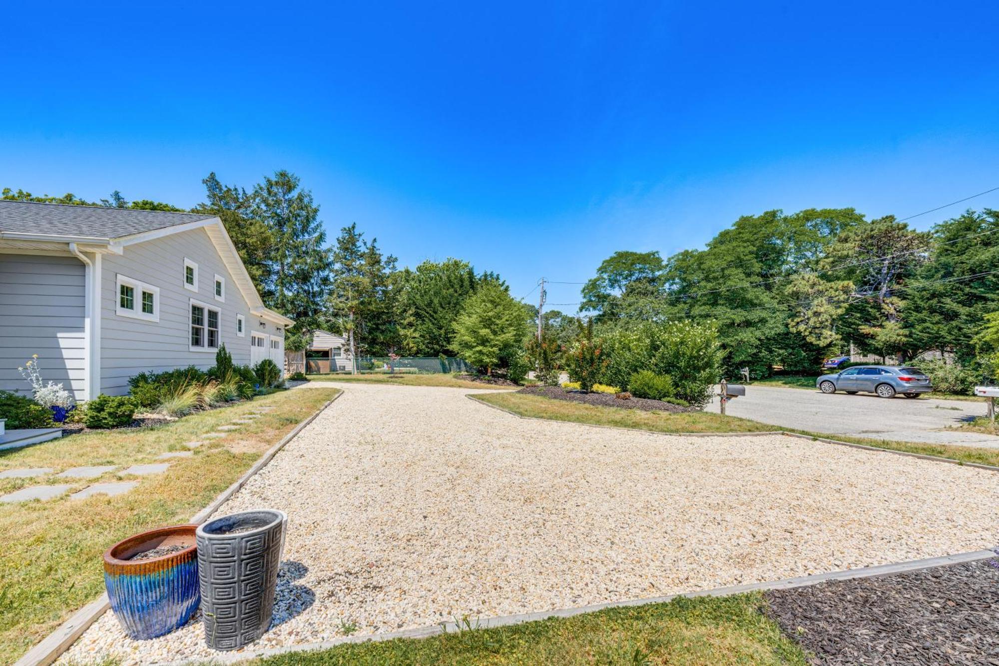 Distinctive Hamptons Home With Pool Near Bay, Ocean Hampton Bays Dış mekan fotoğraf